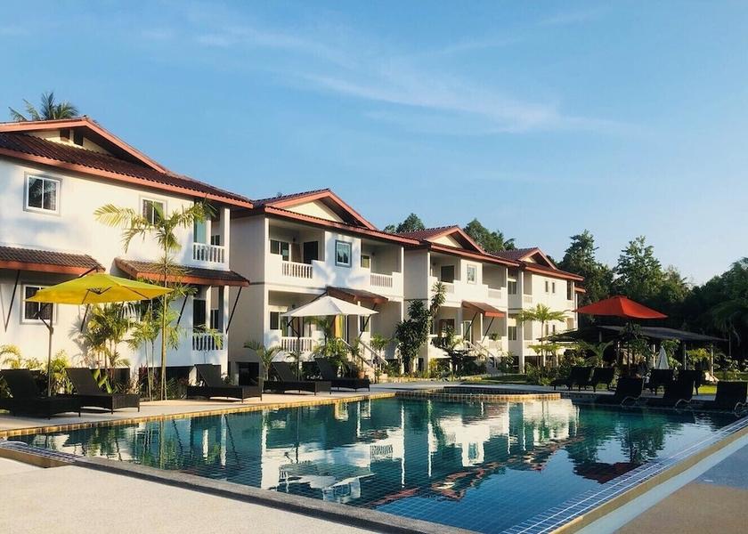 Phuket Province Mai Khao Outdoor pool