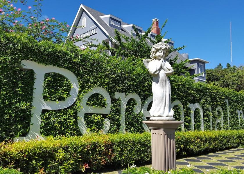 Phuket Province Sa Khu Exterior detail