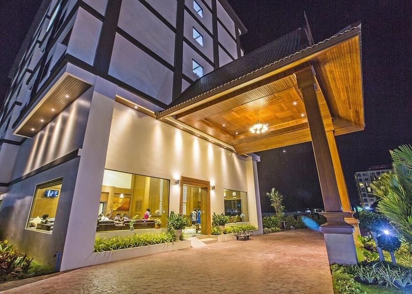 Phuket Province Sa Khu Property entrance
