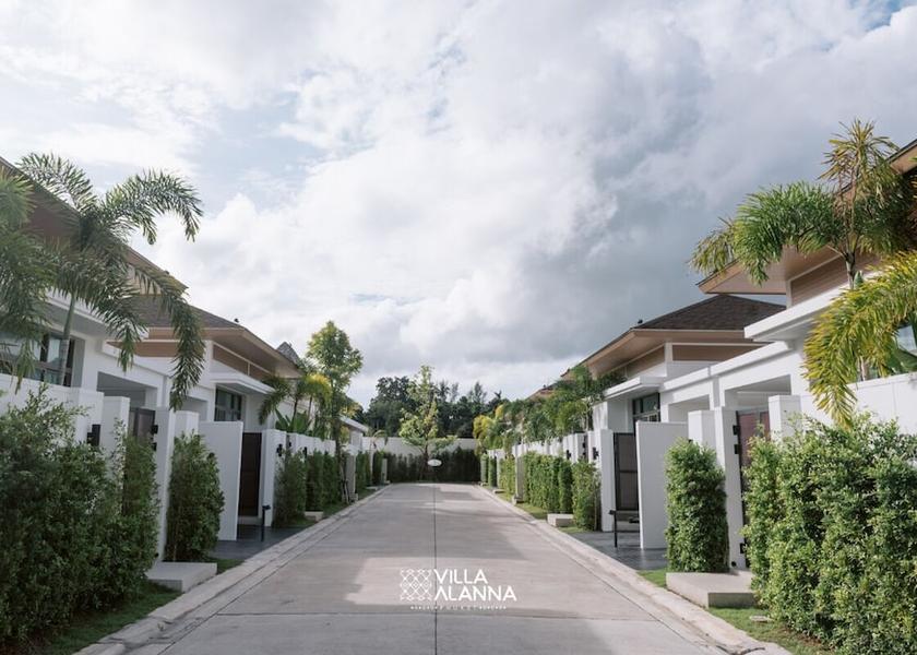 Phuket Province Choeng Thale Courtyard