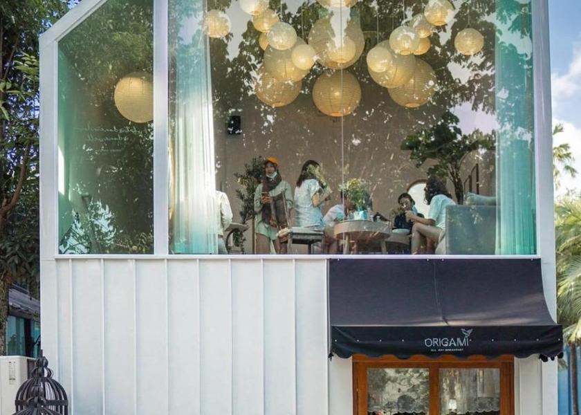 Phuket Province Choeng Thale restaurant