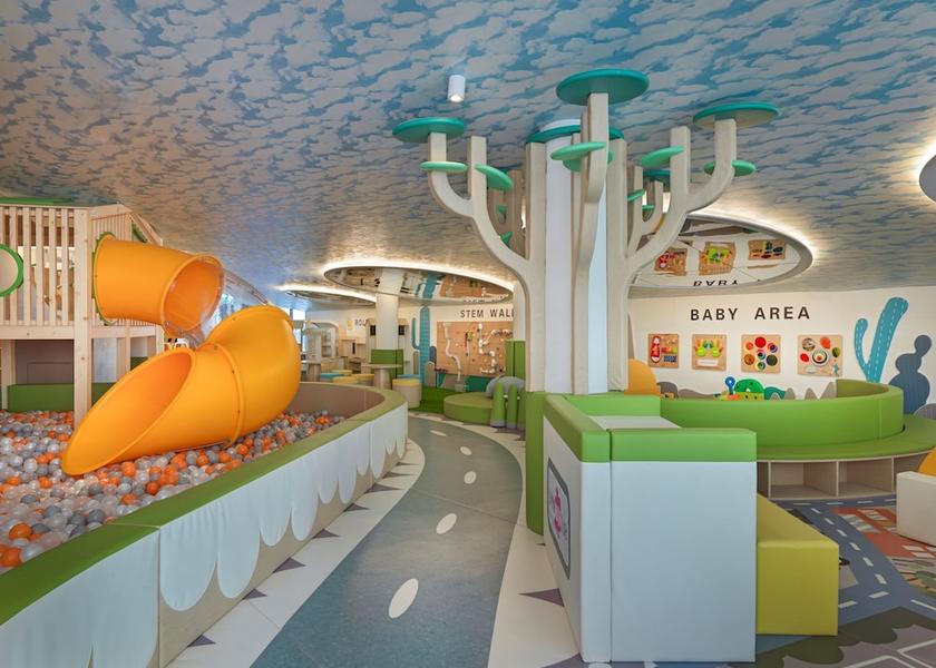 Phuket Province Choeng Thale Children's area