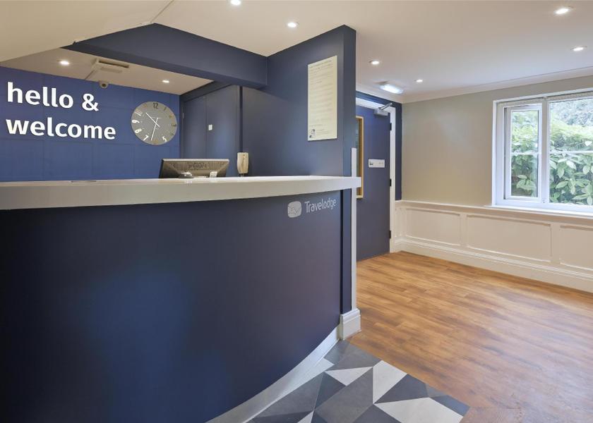 England Woodford Green Lobby