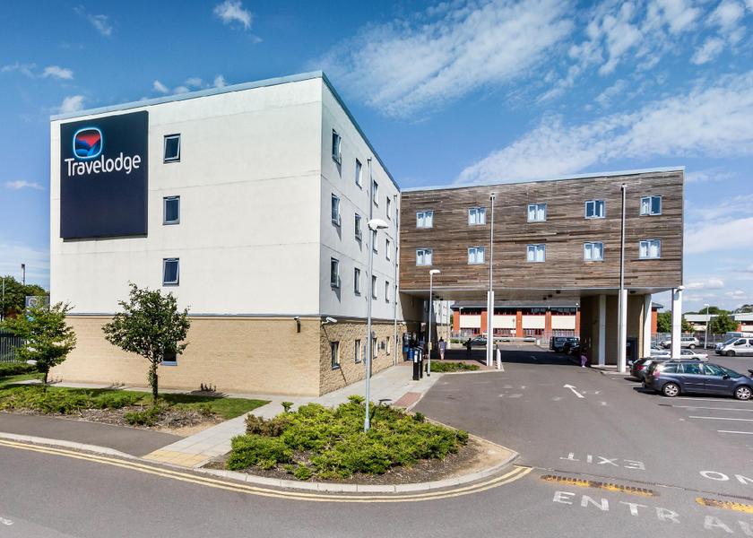 England Sunbury on Thames Exterior view