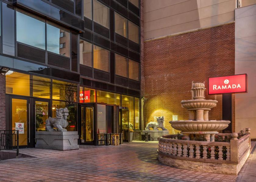 New York Flushing Hotel Exterior