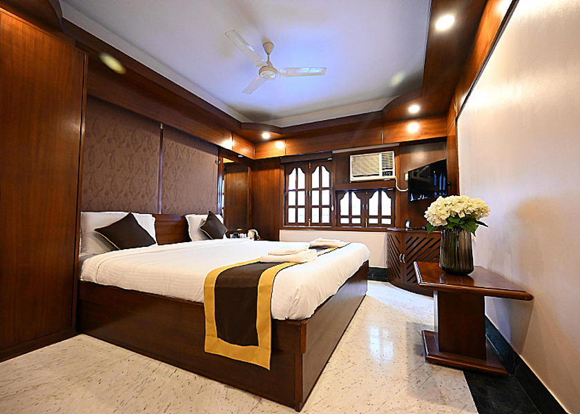West Bengal Kolkata Superior Room