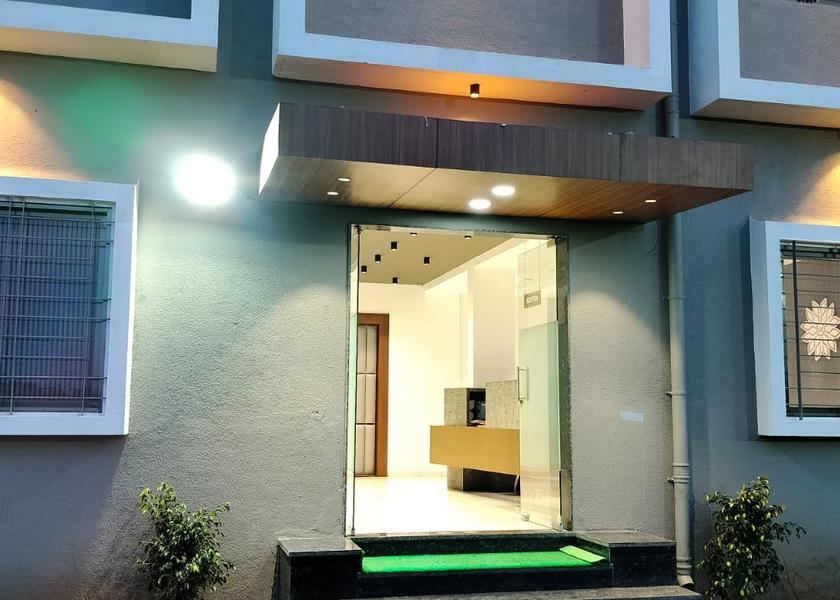 Maharashtra Karad Hotel Exterior