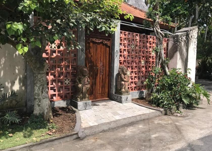 Bali Penida Island Exterior detail