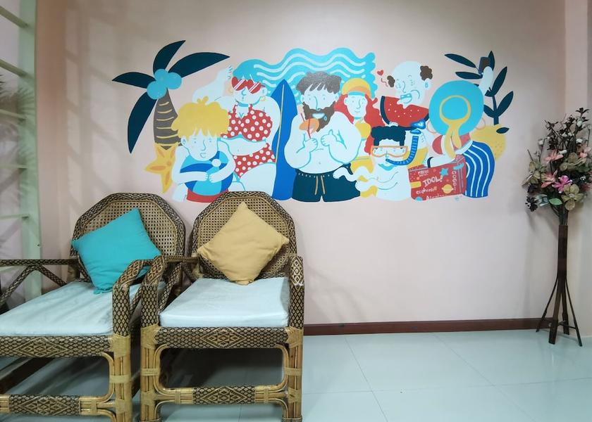 Phuket Province Kamala Lobby sitting area