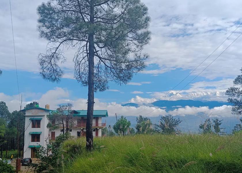 Uttarakhand Kausani Hotel View