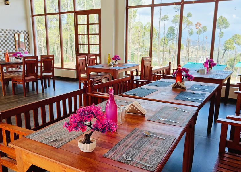 Uttarakhand Kausani Food & Dining