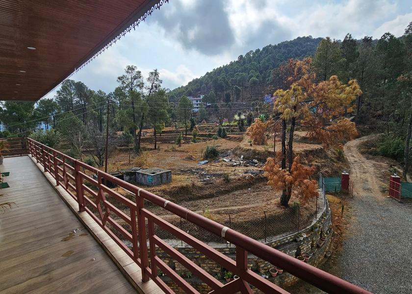Uttarakhand Kausani Hotel View