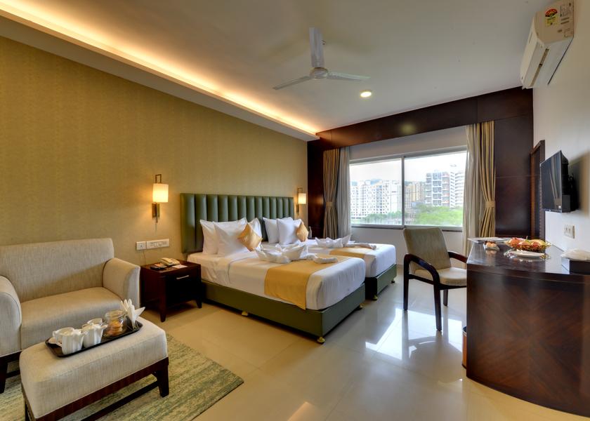 Maharashtra Vadgaon Winter Green Room