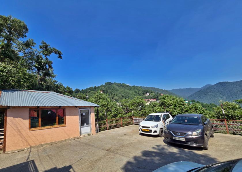 Himachal Pradesh Dalhousie Parking