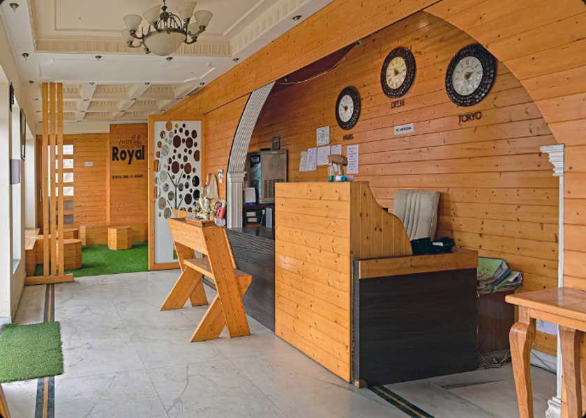 Himachal Pradesh Khajjiar Public Areas