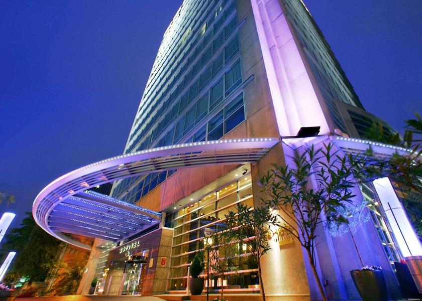 Quebec Montreal Exterior