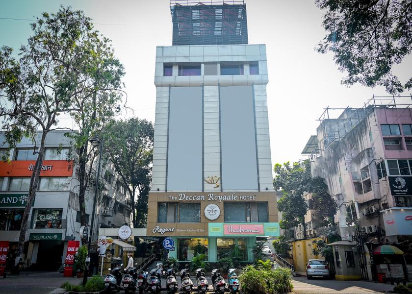 Maharashtra Pune Hotel Exterior