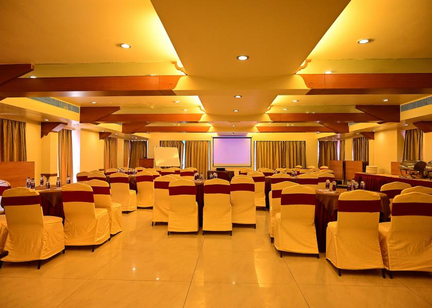 Maharashtra Pune Food & Dining