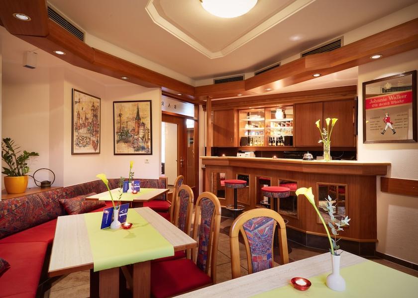 North Rhine-Westphalia Düsseldorf Bar (on property)