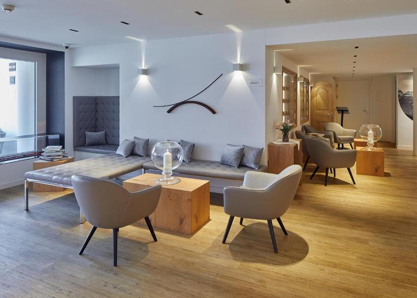 Canton of Lucerne Weggis Lobby