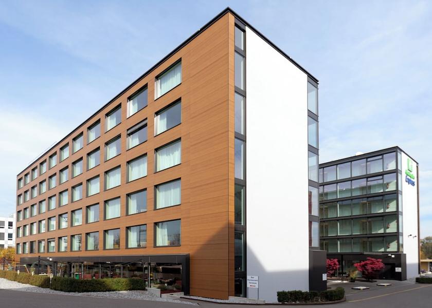 Canton of Zürich Ruemlang Exterior
