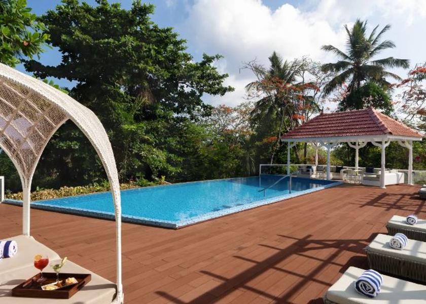 Goa Candolim Pool