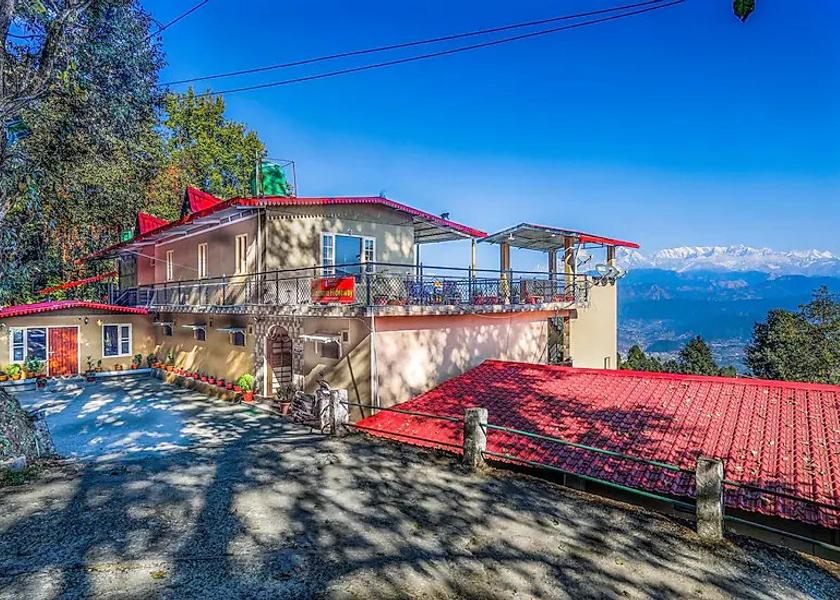 Uttarakhand Kausani Hotel Exterior