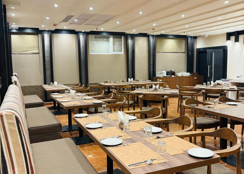 Uttar Pradesh Noida Food & Dining