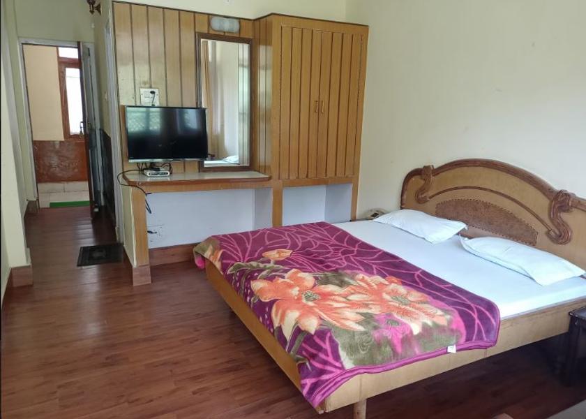Himachal Pradesh Dalhousie Super Deluxe Room