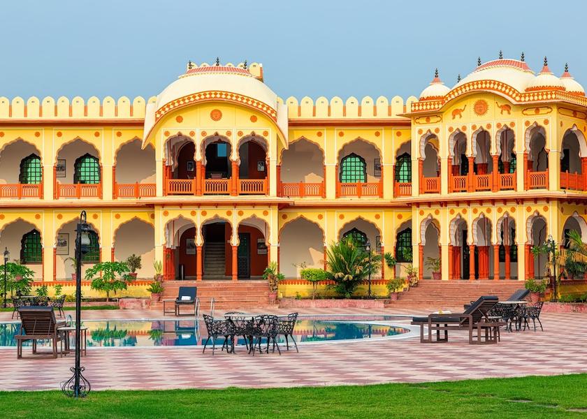 Madhya Pradesh Orchha Hotel Exterior