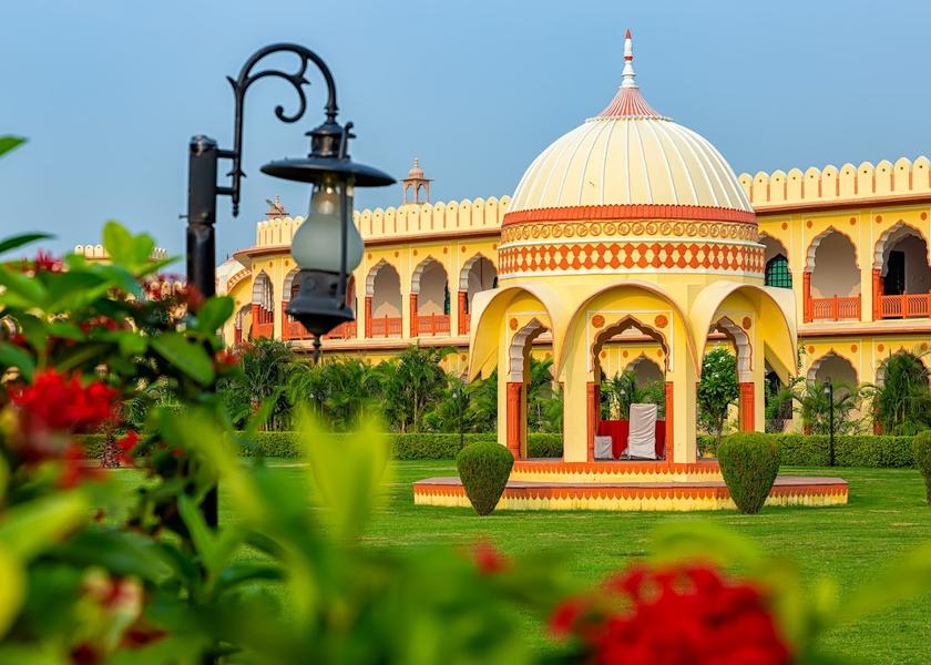 Madhya Pradesh Orchha Hotel Exterior