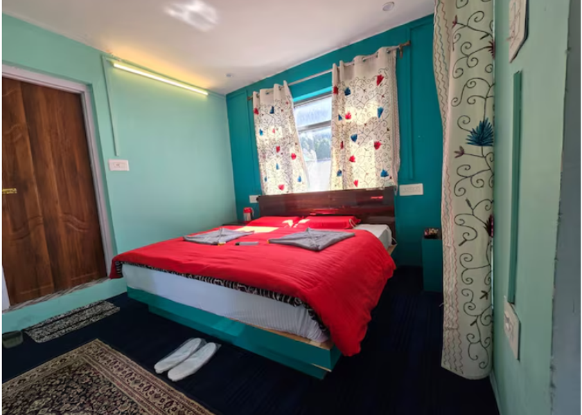 Jammu and Kashmir Sonamarg Deluxe Room with Balcony