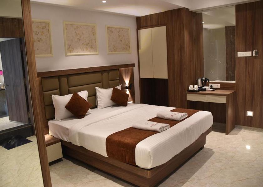 Maharashtra Navi Mumbai Deluxe Room