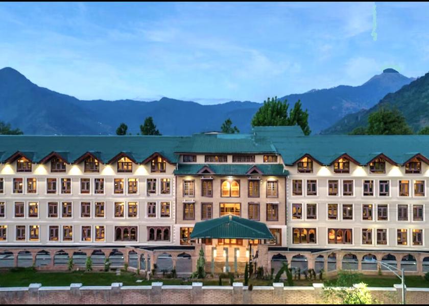 Jammu and Kashmir Srinagar Hotel Exterior