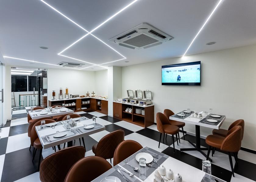 Andhra Pradesh Visakhapatnam Food & Dining