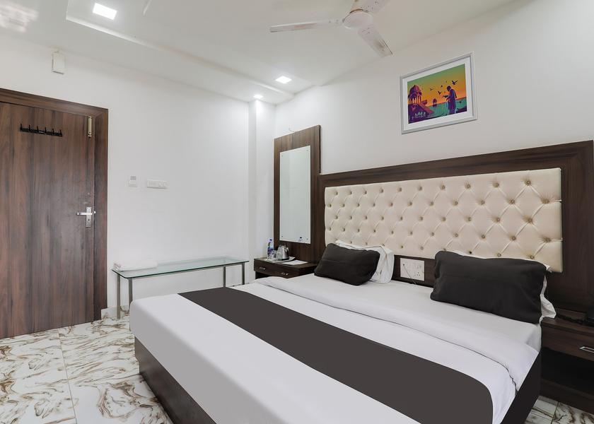 Uttar Pradesh Varanasi Room