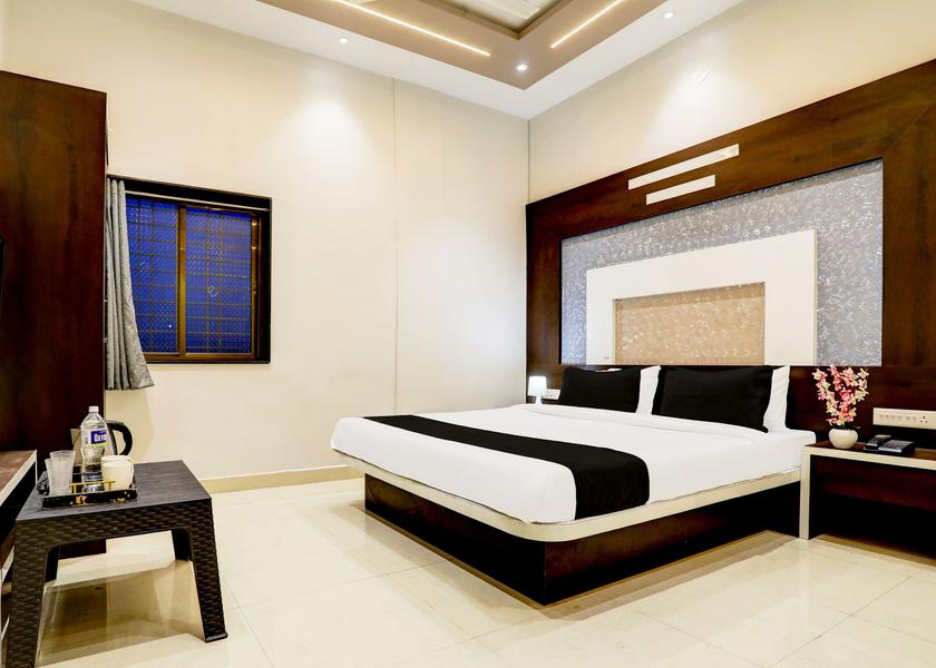 Maharashtra Barshi Room