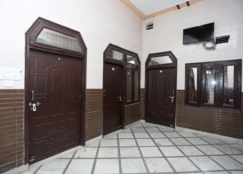 Uttarakhand Roorkee Lobby