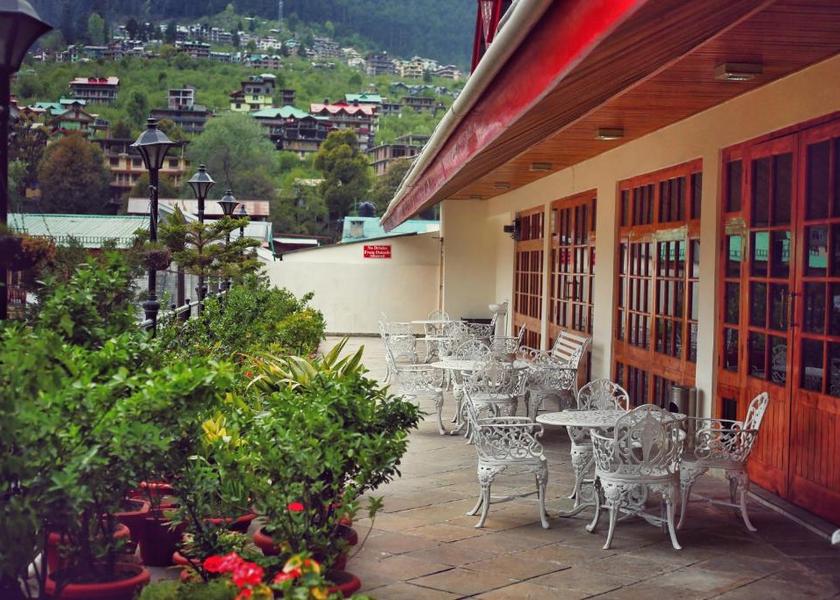 Himachal Pradesh Manali Hotel Exterior