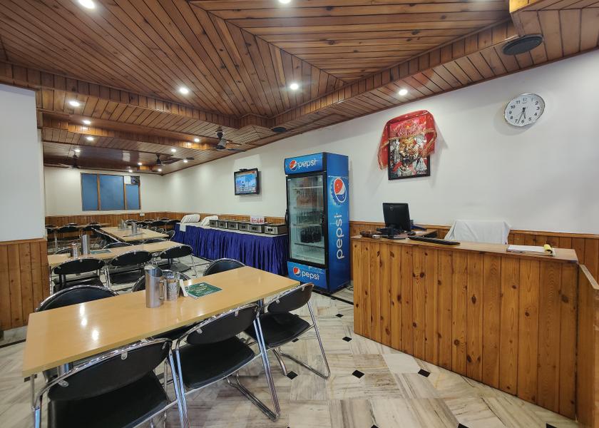 Himachal Pradesh Manali Dining Area