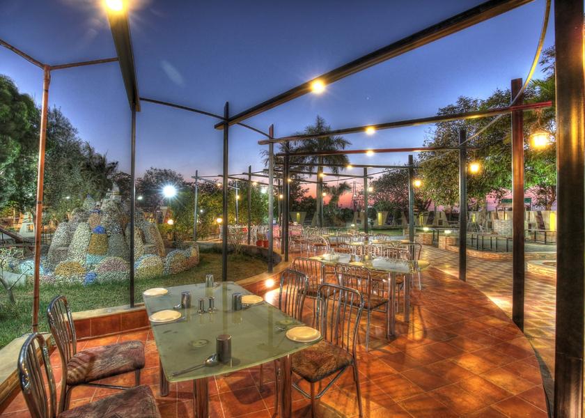 Gujarat Jamnagar Food & Dining