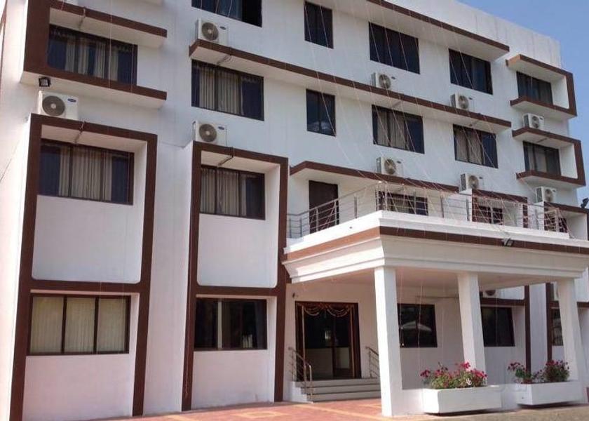 Gujarat Vapi Hotel Exterior