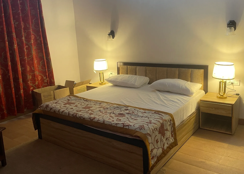 Jammu and Kashmir Pahalgam Deluxe Double Room