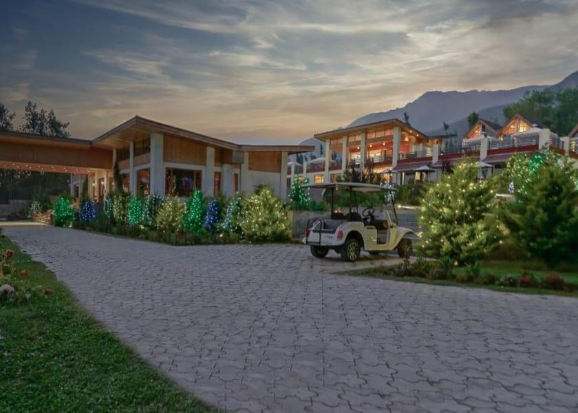 Jammu and Kashmir Srinagar Hotel Exterior
