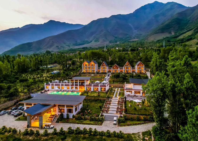Jammu and Kashmir Srinagar Hotel View