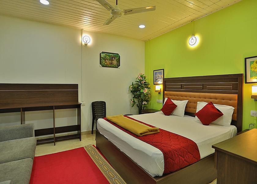 Kerala Munnar Deluxe Valley view Room