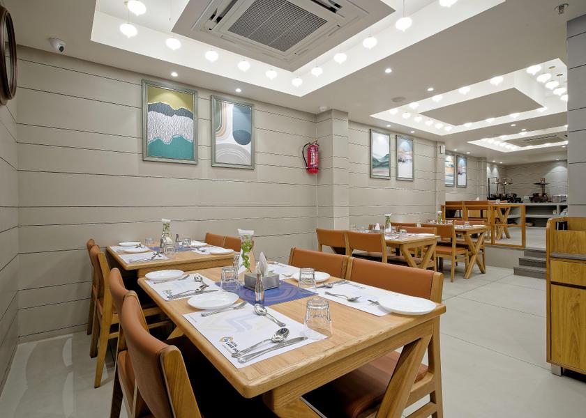 Gujarat Ahmedabad Food & Dining
