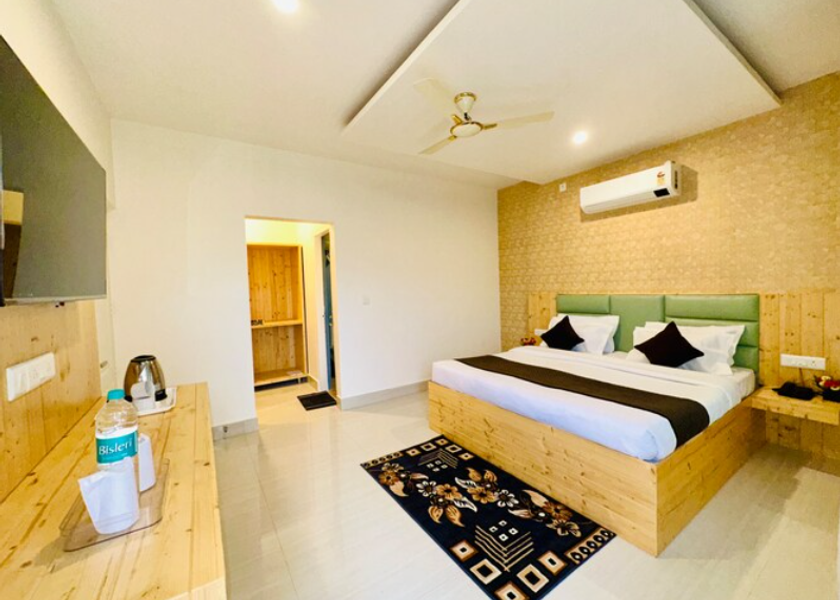 Himachal Pradesh Dharamshala Premium Room With Balcony
