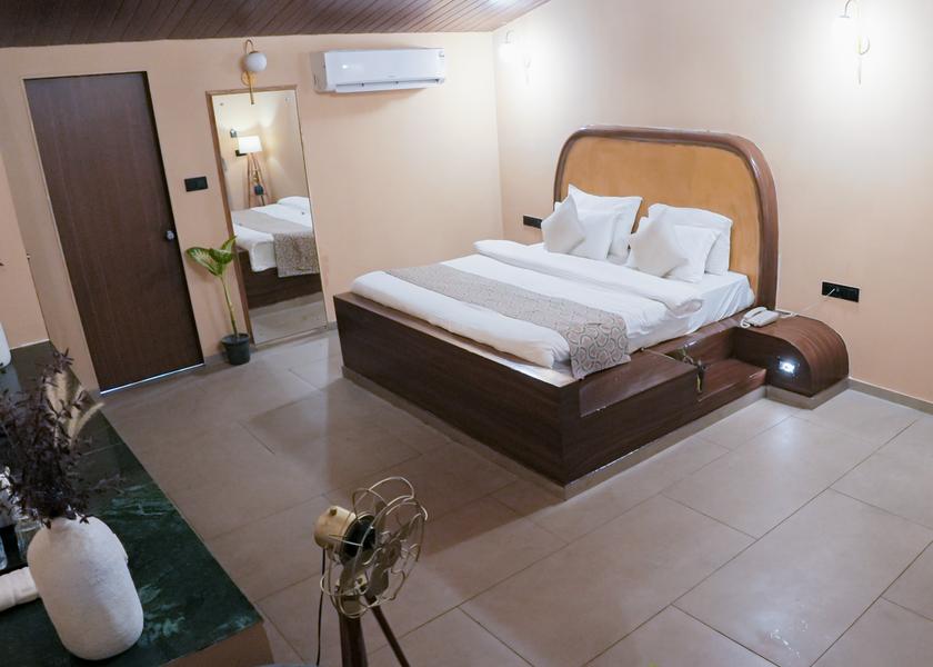 Gujarat Sasan Gir Vanveda Superior With Bathtub