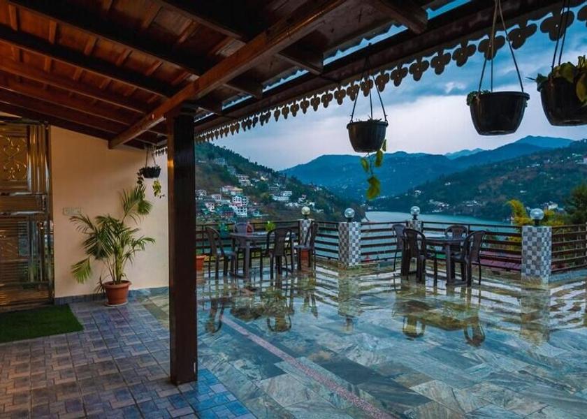 Uttarakhand Bhimtal Public Areas